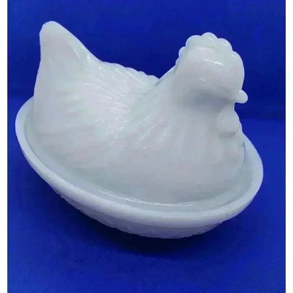 Vintage Milk Glass Chicken Dish Milkglass Trinket Hazel Atlas 1950s - Picture 1 of 10